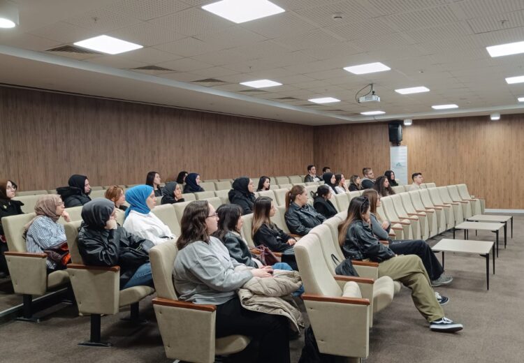 İŞKUR Gençlik Programı Kapsamında Öğrencilerimiz Kütüphanelerimizde Çalışmaya Başladı