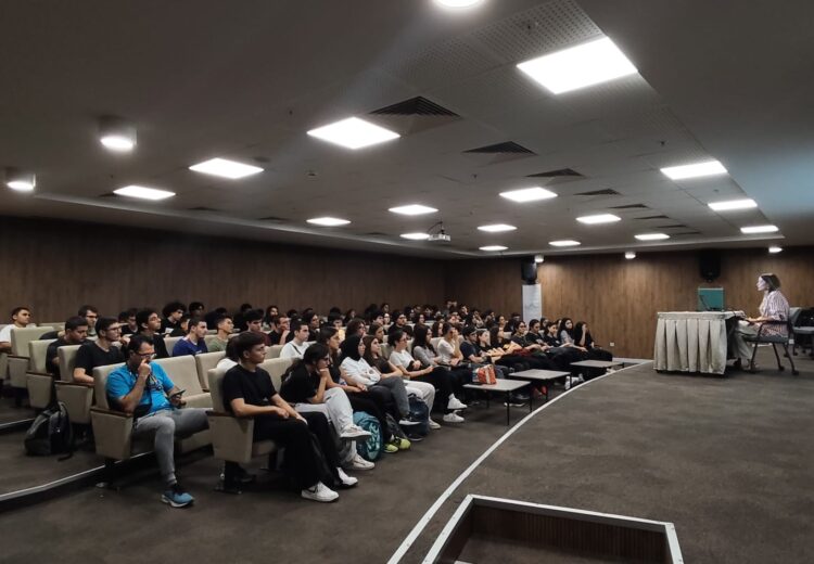 Haydar Paşa Lisesi Kütüphane Oryantasyonu